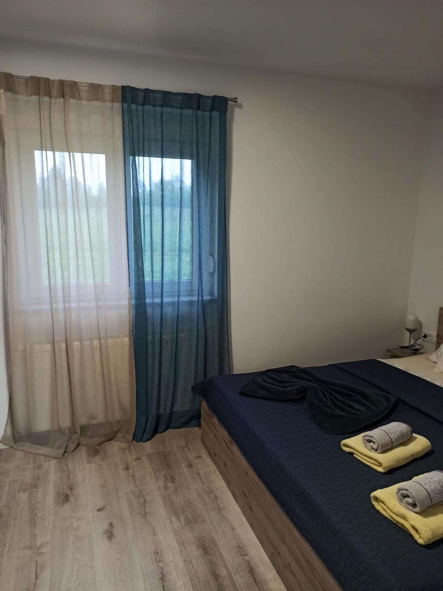 Apartmani Leptir 라코비카 외부 사진