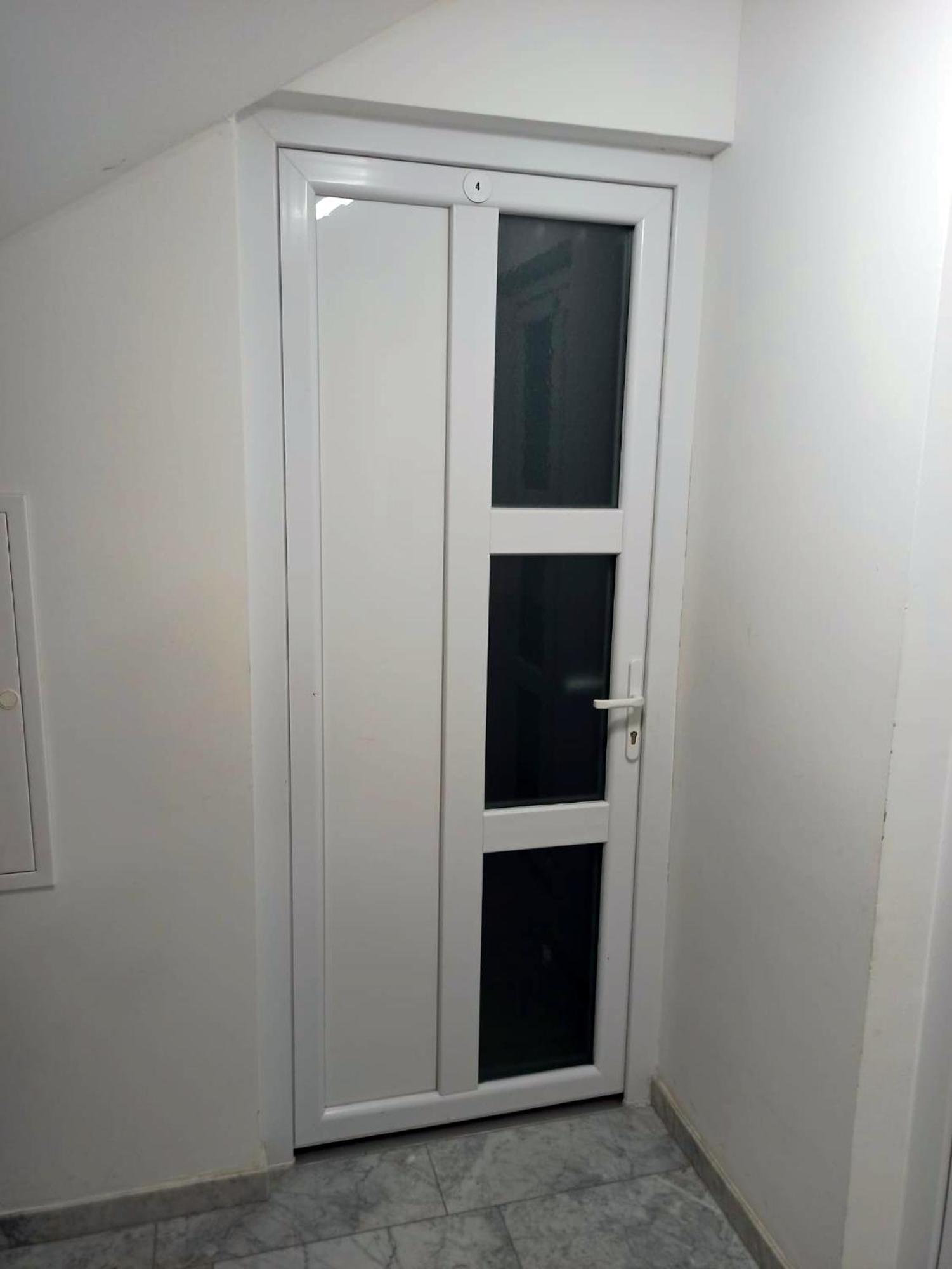 Apartmani Leptir 라코비카 외부 사진